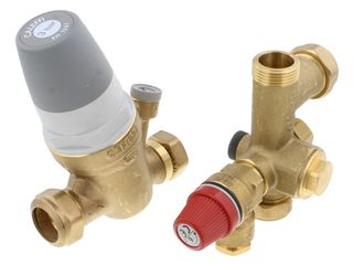 3 & 6 Bar 22mm 2 Piece Combination Valve