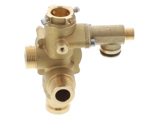 Ucp 248062 7224343 Valve 3 Way Assy