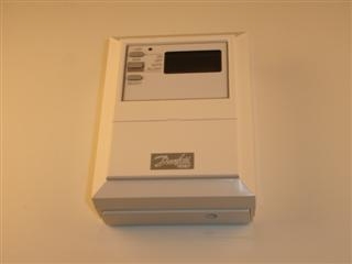 DANFOSS 103E7 ELECTRONIC 7 DAY TIMESWITCH