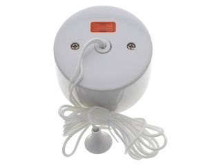 ESSENTIALS PRC216 16A DP PULL CORD SWITCH WITH NEON