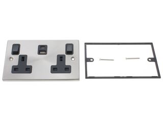 DECO VPSC786BK 13A 2GANG SP SWITCHED SOCKET 1X1A TYPE AX3A TYPEC USB