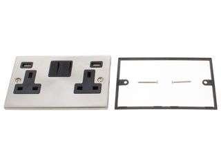 DECO VPSC780BK 13A 2GANG SWITCHED SOCKET TWIN 2.1A USB OUTLETS BLK