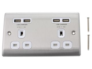 BG BRUSHED STEEL 13A 2 GANG UNSWITCHED SOCKET + USB (4 PORT 42A)