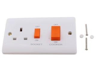 MODE CMA204 45A 2G DP SWITCH WITH SOCKET